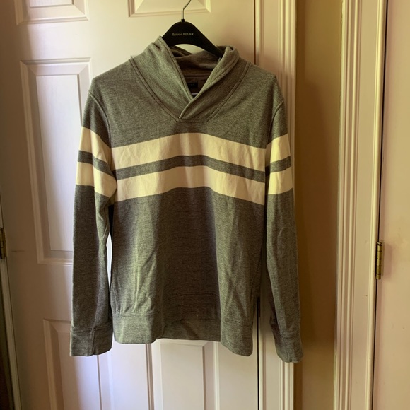 Banana Republic - Picture 1 of 3